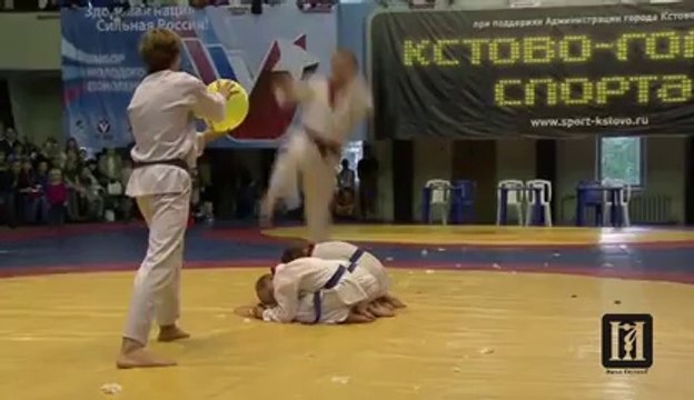 Headshot! So crazy Fail during karate demo!