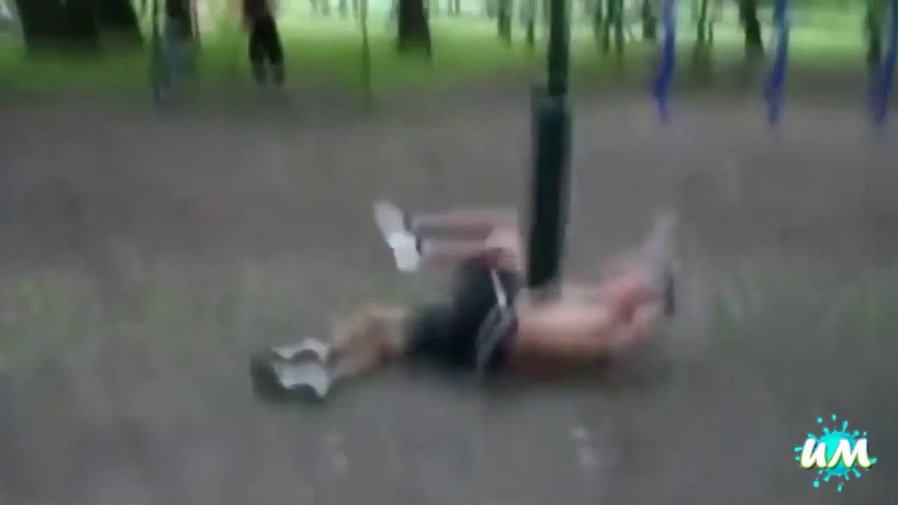 Des moments très embarrassants! Compilation bien marrante pour nous... mais pas pour eux.