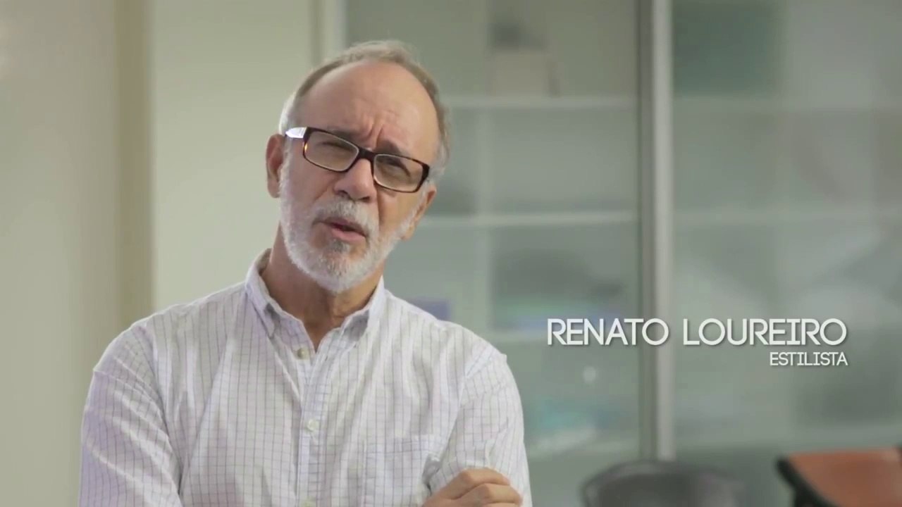 Renato Loureiro deseja felicidades a Aécio Neves.