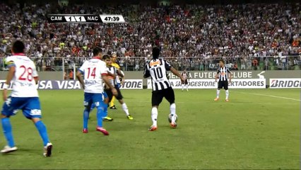 Copa Libertadores - Dinho mantiene su magia