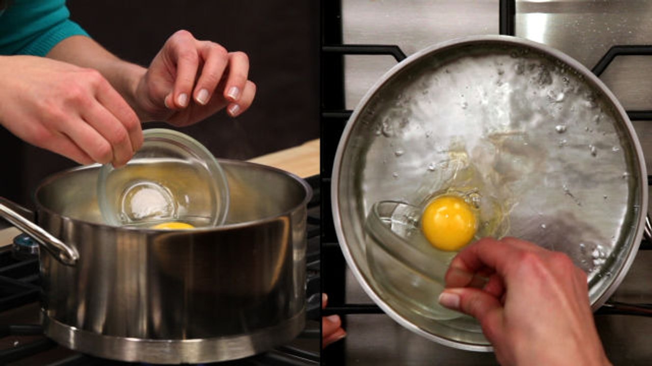 Epicurious Essentials Cooking HowTos How to Poach an Egg video Dailymotion