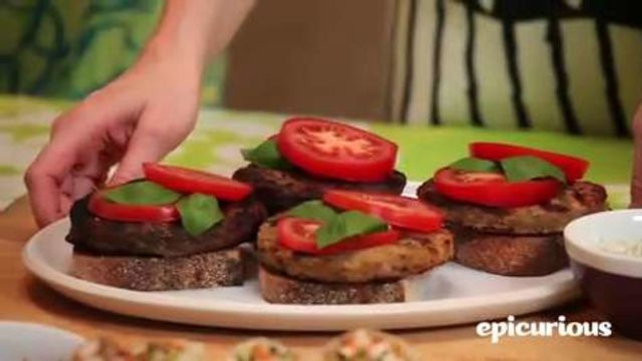 Expert Entertaining Tips - Pool Party
