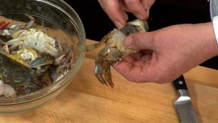 Around the World in 80 Dishes - How to Make Singaporean Chili Crab, Part 1