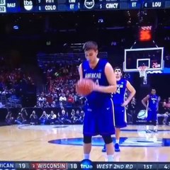 Tony Wroblicky a une façon très très particulière de shooter ses lancers