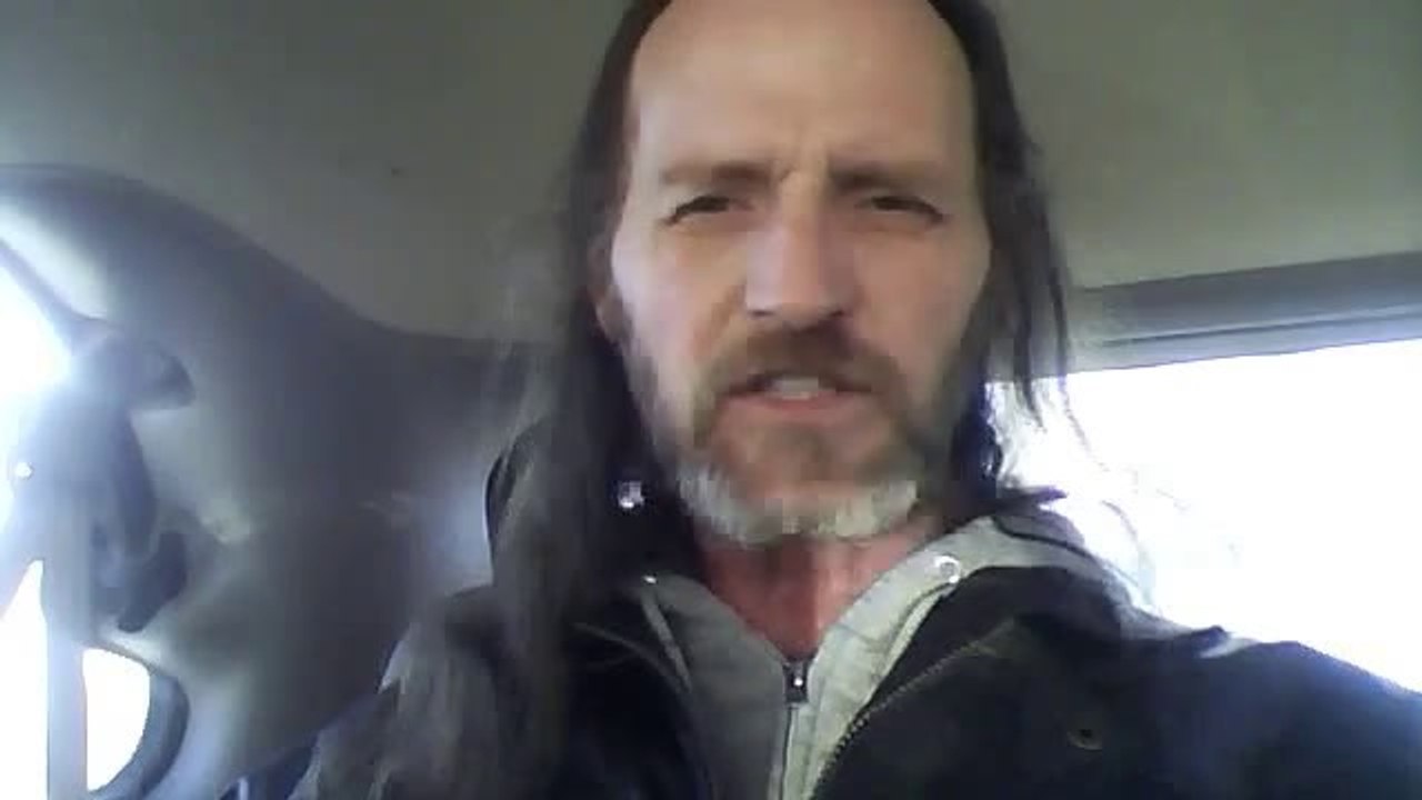 BLACKS BELIEVING A HICK'S PROPAGANDA: NOW THAT'S IGNORANT!!