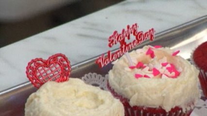 Holidays with Master Chefs - How to Decorate Cupcakes