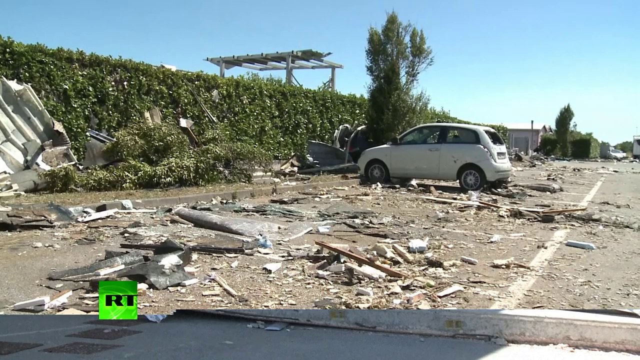 Tornado Close Up: Flying debris as twister rips through Italian province