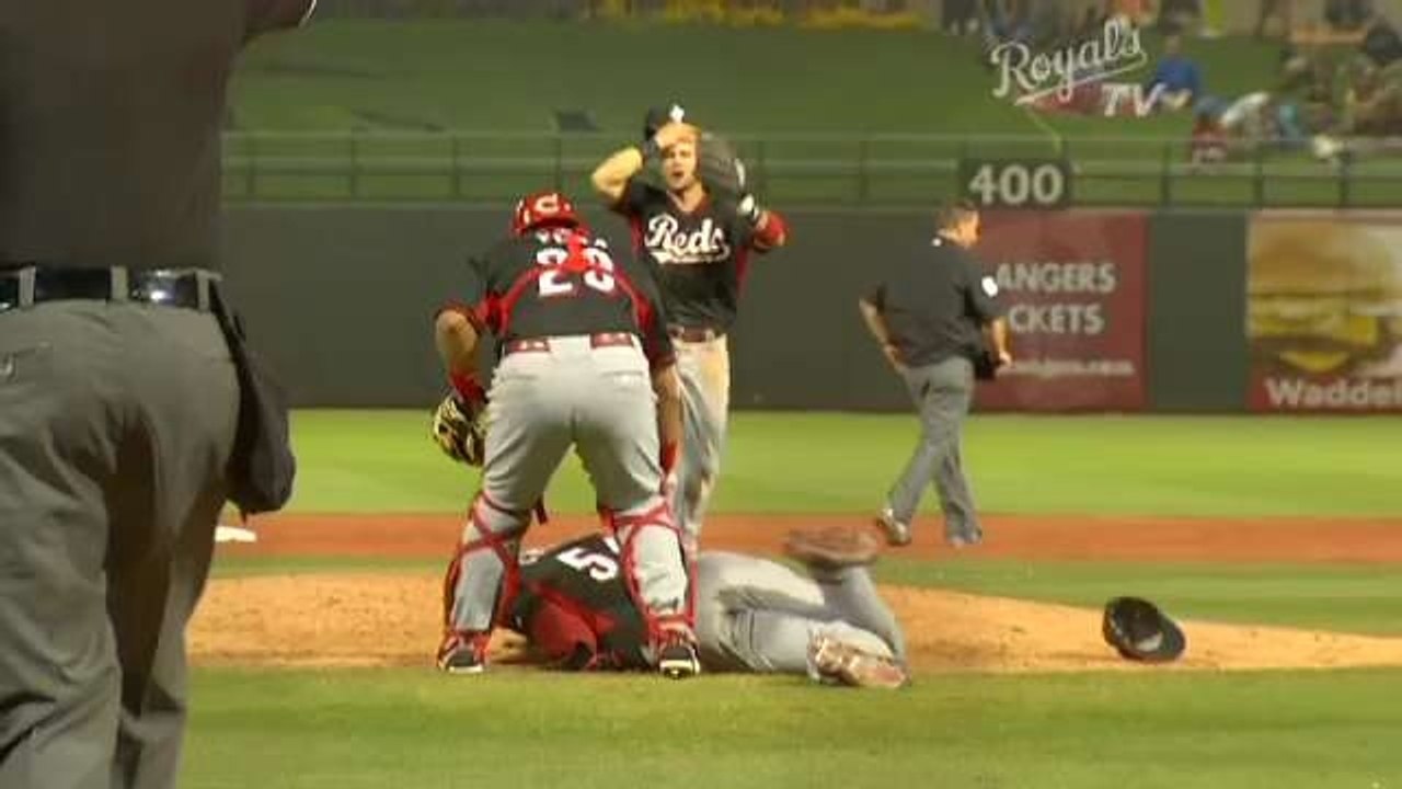 WATCH: Chapman's Injury, Reds' Update