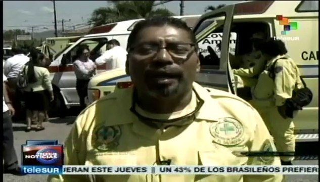 Entregan ambulancias a comandos de salvación en El Salvador