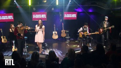 Elisa Tovati - Eye liner en live dans le Grand Studio RTL
