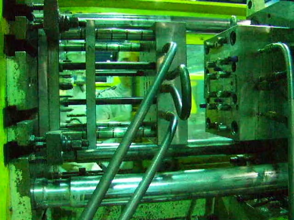 Plastic injection molding;High gloss polishing mold;Pipe fitting mold