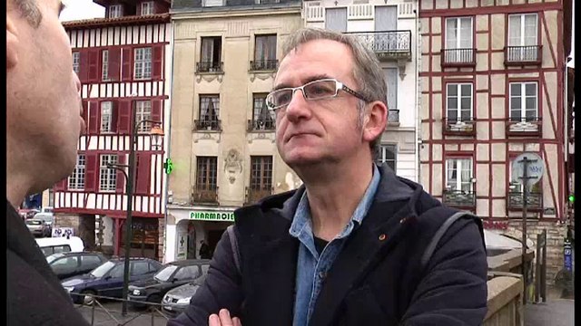 Tribuaren Berbak (Frantziaren itzal luzea)