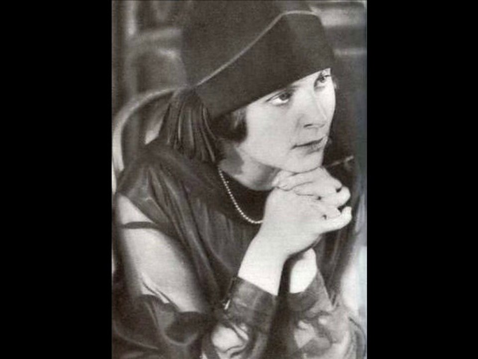 ARAGON, Louis – Les mains d’Elsa.