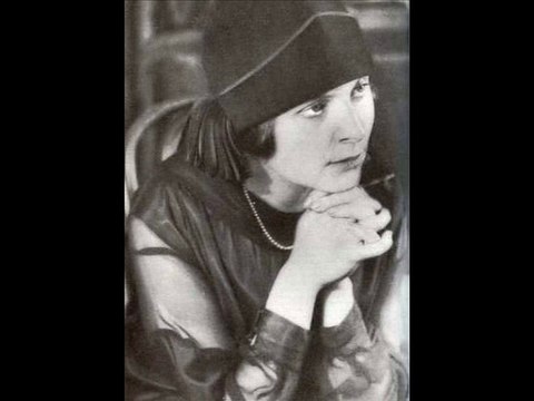 ARAGON, Louis – Les mains d’Elsa.