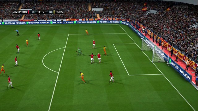 Transformer un Coup-franc défensif en but [FIFA 14 / Xbox One]