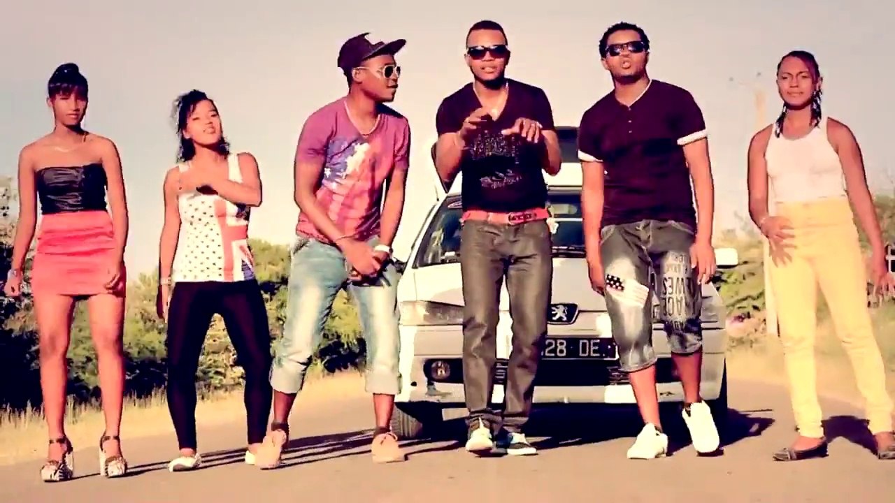 ALY MOURAD & CLAN STYLE  -  Pilipily  (gasy - malagasy)