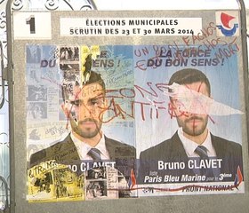 Graphitis, collage, recollage... Dix jours de panneaux électoraux