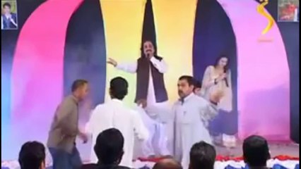 Pashto New Yaa Qurban Song 2013 Hashmat Sahar And Asma Lata - YouTube