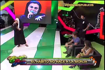 La joven monja que sorprendió en La Voz Italia cantó en Enemigos Públicos