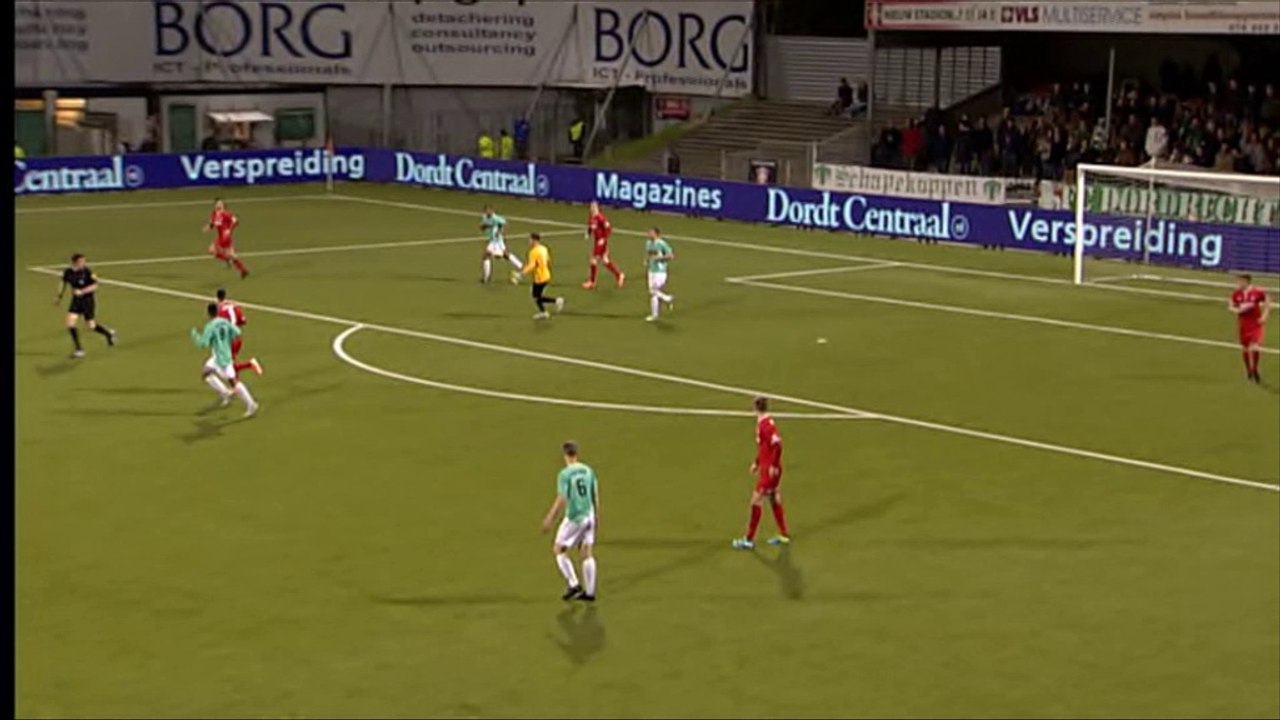 VIRAL+ : Football : Le boulet de canon de Kristopher Vida