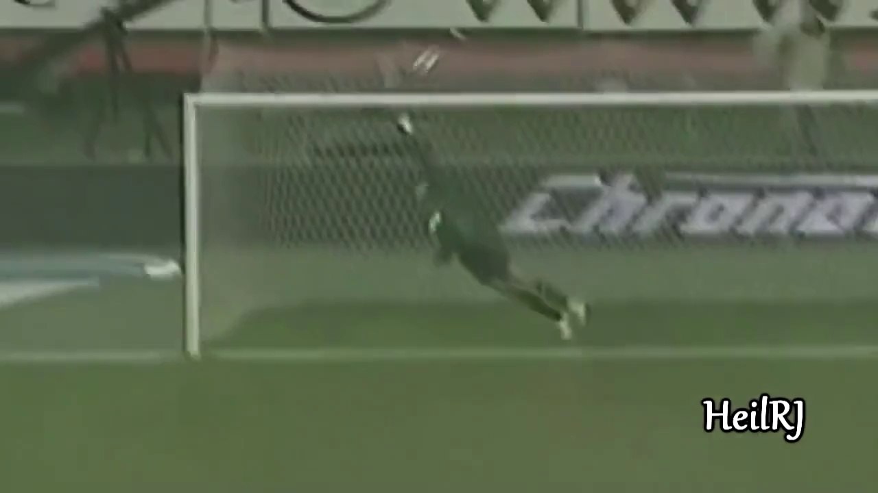 Best Soccer Goalkeeper Saves Ever Seen !! Crazy Soccer Compilation.