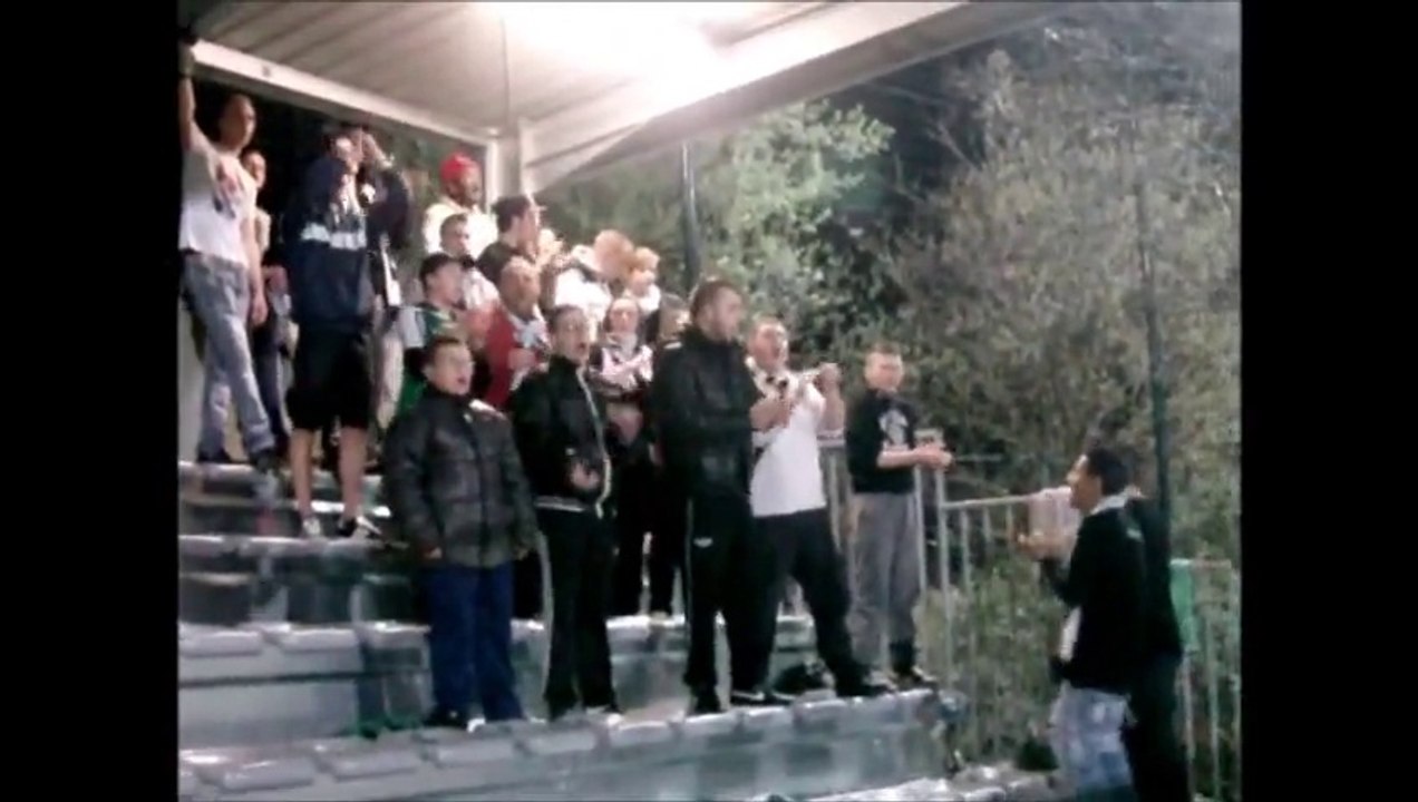 ultras GREEN BOYS !!! SR COLMAR RED STAR VERSION LONGUE