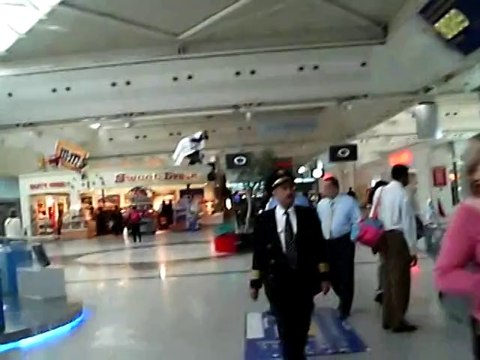 Traveling Airplane / Airports Bucharest - Istanbul - Kuwait 2007