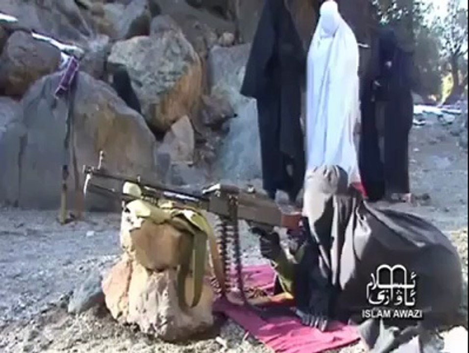Taliban Ladies getting weapon training