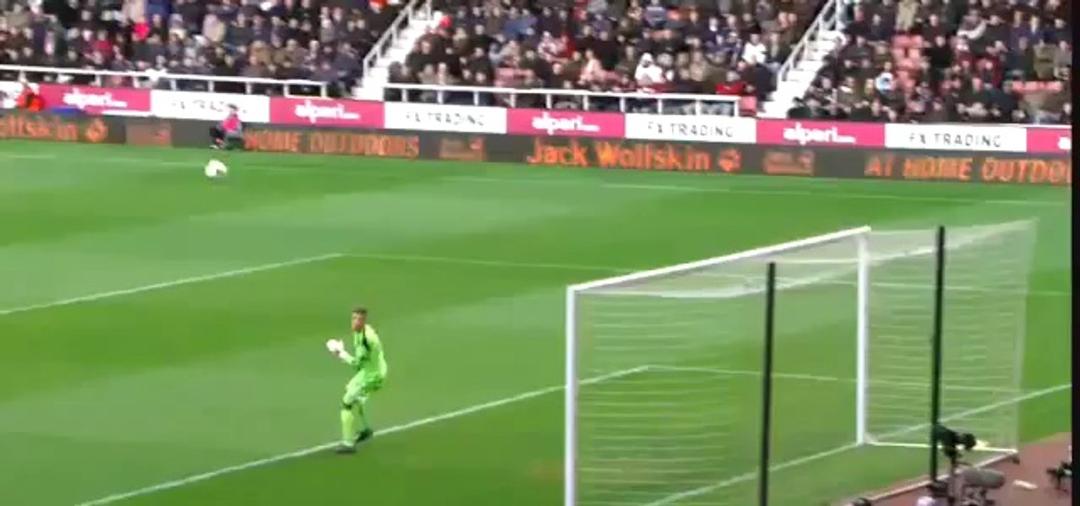 Wayne Rooney'in West Ham'a Orta Sahadan Attığı Gol