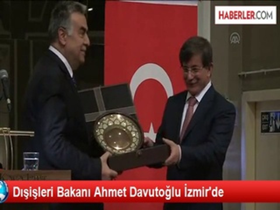 Dışişleri Bakanı Ahmet Davutoğlu İzmir'de