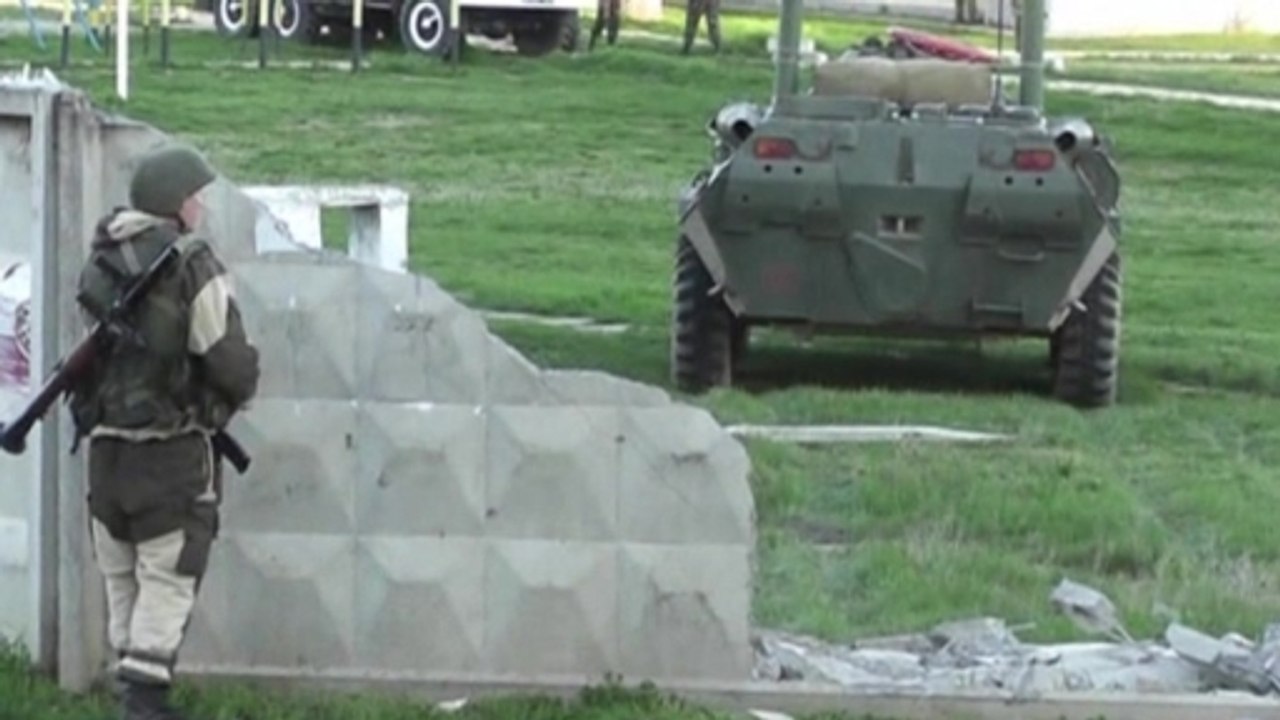 Russia consolidates Crimea control