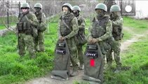 Crimea: in mano ai russi quasi tutte le strutture militari
