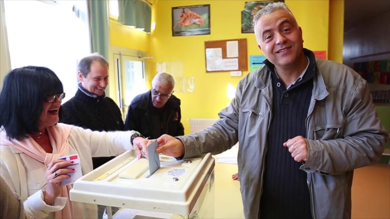 Bruno Gilles (UMP) a voté dans le 4ème arrondissement