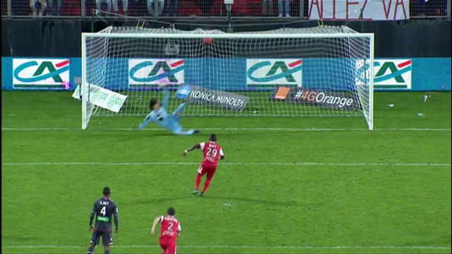 But Majeed WARIS (72ème pen) - Valenciennes FC - AC Ajaccio - (2-3) - 22/03/14 - (VAFC-ACA)