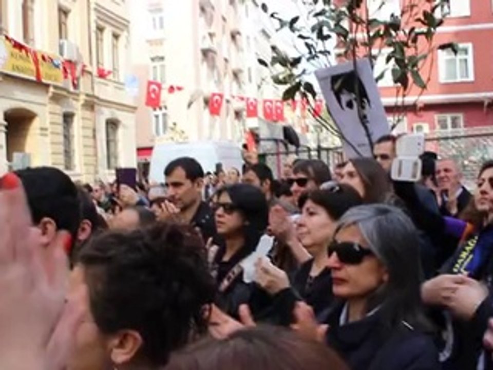 Ali İsmail Korkmaz Parkının açılışında Annesi Emel Korkmaz'ın konuşması