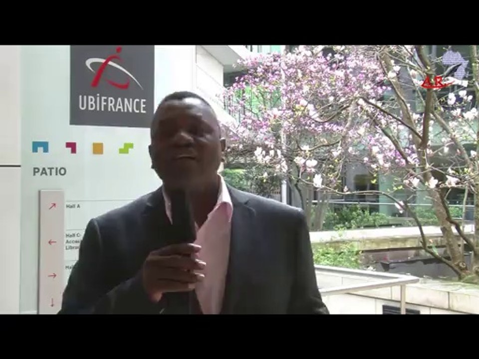 LE PRESIDENT MALGACHE A L'HONNEUR A PARIS REPORTAGE AFRIQUE REDACTION INTERVIEW DU PRESIDENT ET LA MINISTRE NICOLE BRICQ