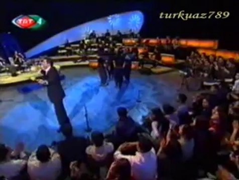 KAZANCI BEDİİ GRUBU VE SEYİRCİLER KOROSU-Urfa’nın Etrafı Dumanlı Dağlar