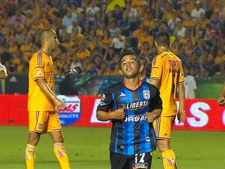 México: 'El Hobbit' Bermudez marca un golazo