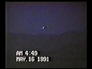 01.Zone 51 Des Ovnis Dans Le Désert