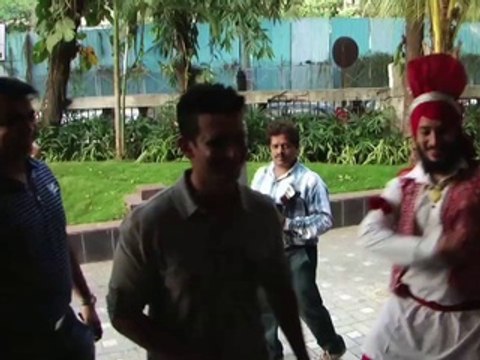 Aamir Khan And Sharman Joshi Attend A Womens Tennis Tournament