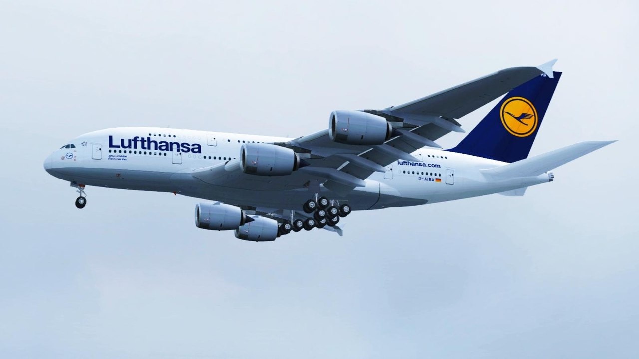 FSX Lufthansa Airbus A380 Landing @ Kraków Balice RWY 07 ( HD )