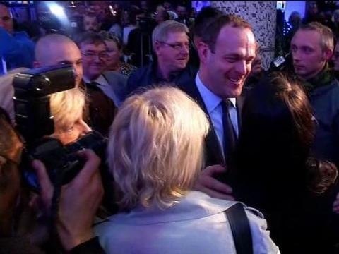 Municipales: à Hénin-Beaunont, le maire sortant pleure la victoire du FN - 24/03