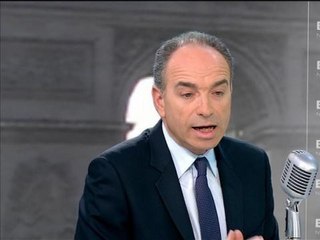 Copé appelle les électeurs à passer "au carton rouge" contre la gauche - 24/03
