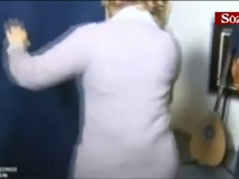 Orhan Gencebay çaldı Nazlı Ilıcak döktürdü!