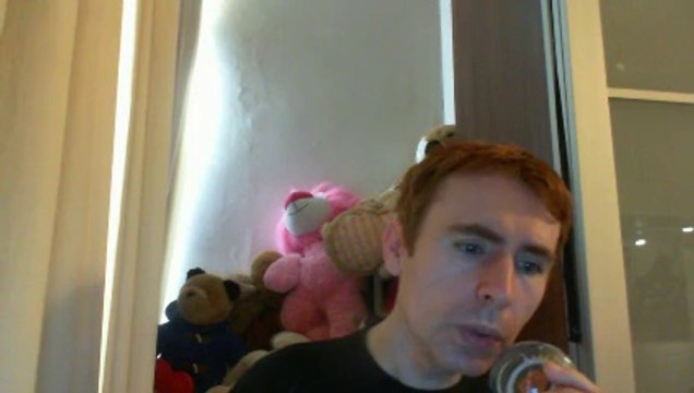 Wiwi égratigne allt fyrir astina de Paul Oscar (Pall Oskar)