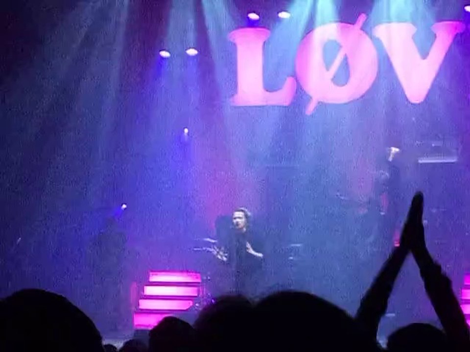 julien doré - wasabi (live folies bergères 15 mars 2014)