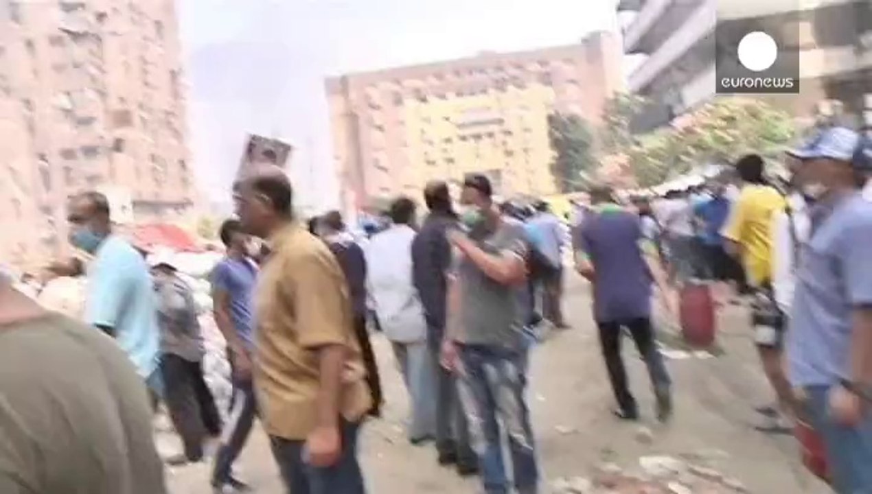 Mısır'da 529 Müslüman Kardeşler üyesine idam cezası