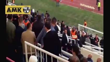 Kulüp sahibi tribünde kavga çıkardı