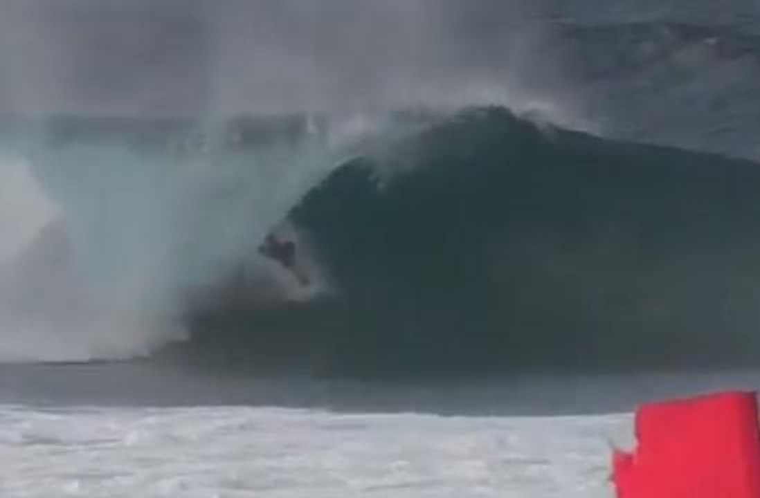Mike Stewart bodysurfing Pipeline during Lifeguards Contest 2014