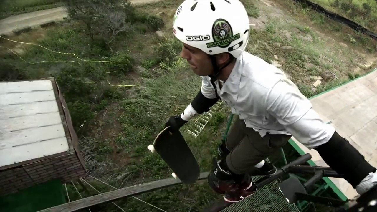 Bob Burnquist's "Dreamland" - A Backyard Progression (!!!)